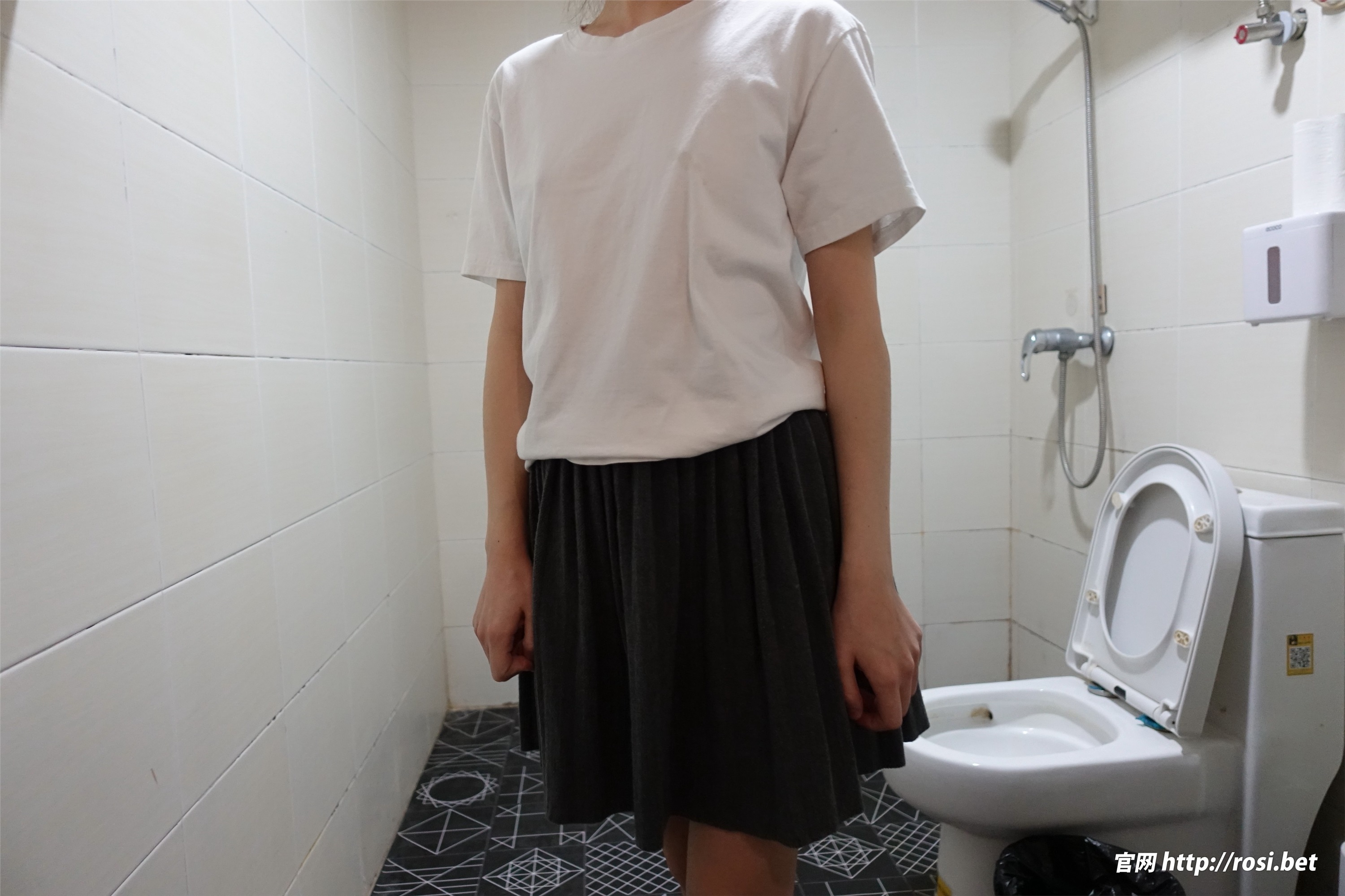 ROSI写真 2024.01.02 NO.4411